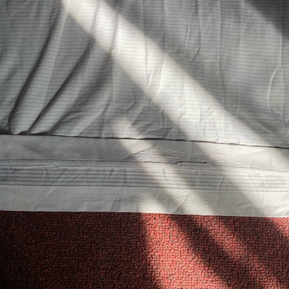 Lululemon T-shirt - Picture 4 of 4